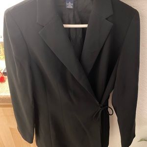 Anne Taylor size 8 black blazer